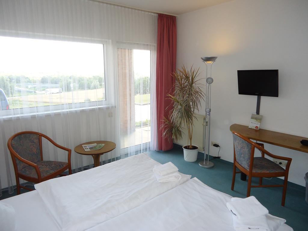 Greenline Hotel Hellfeld Neubrandenburg Værelse billede