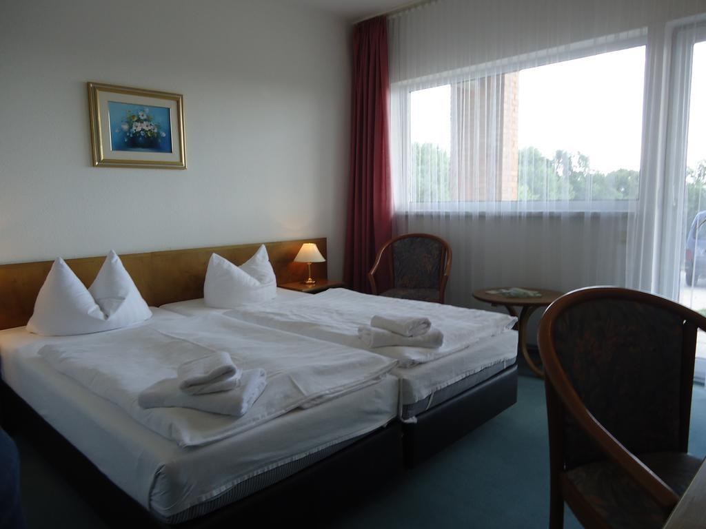Greenline Hotel Hellfeld Neubrandenburg Eksteriør billede